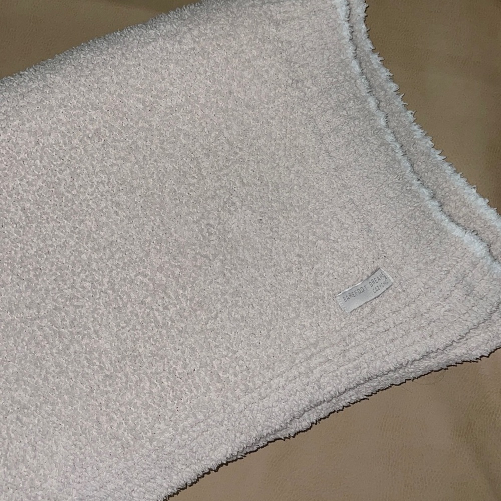 Barefoot Dreams blanket